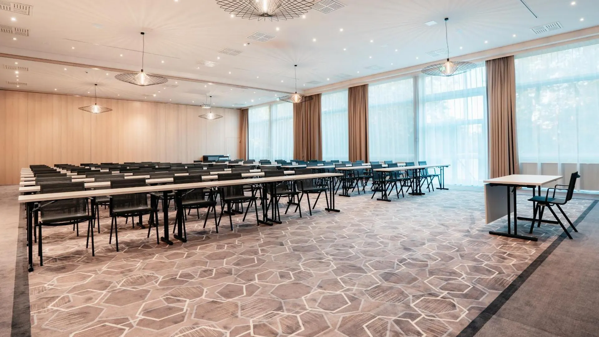 Leonardo Royal Hotel Köln - Am Stadtwald