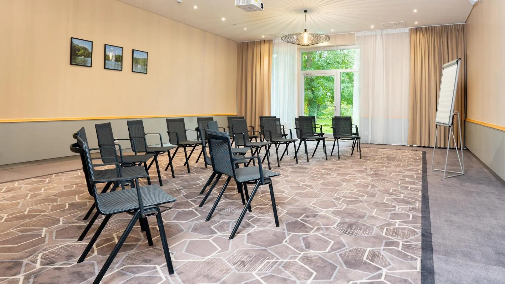 Leonardo Royal Hotel Köln - Am Stadtwald